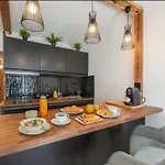Cozy Mont-blanc View Location